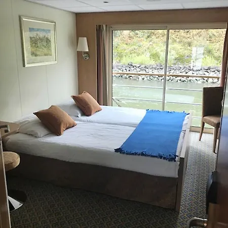Fairtours Hotelschiff Aurelia**** Botel